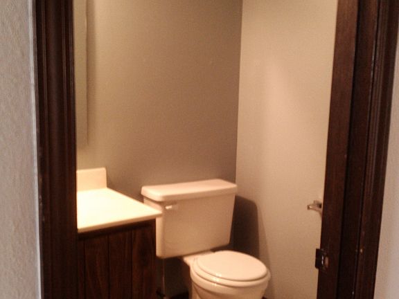 Main Floor 1/2 Bath