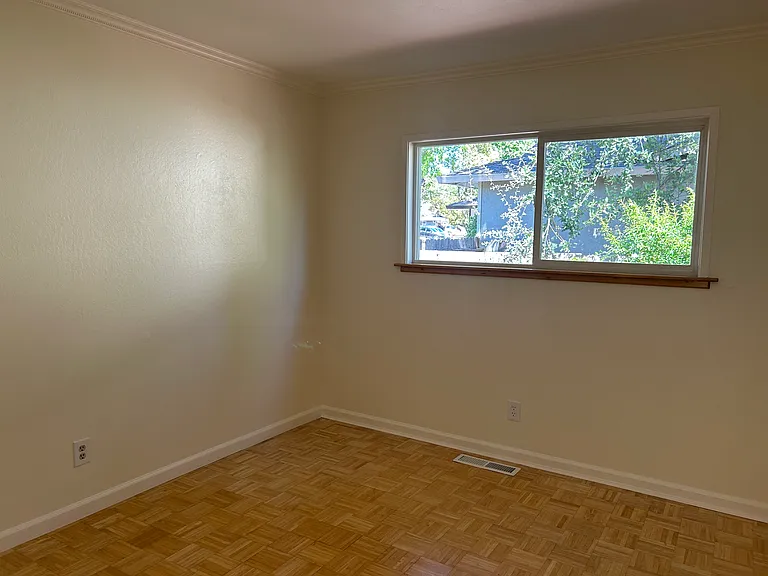 4220 Brookshire Cir — Photo 18