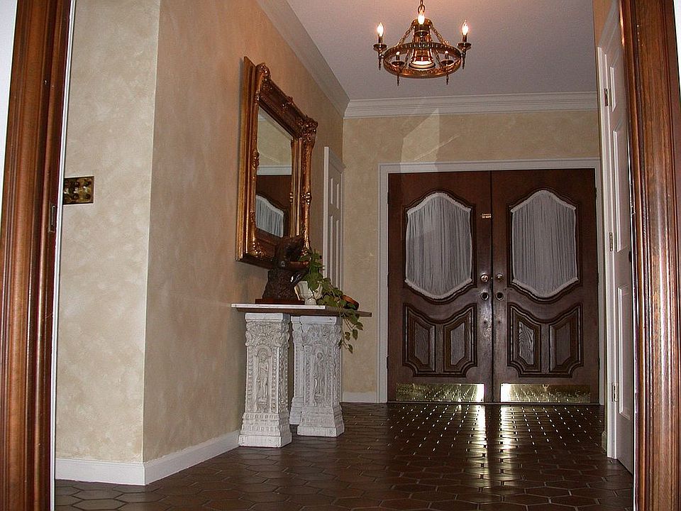 entrance foyer