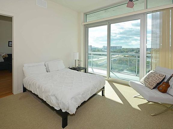 5th image of 400 4th Ave S APT 703