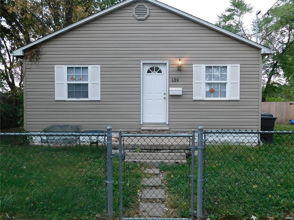 1st image of 139 Lakeside Ave