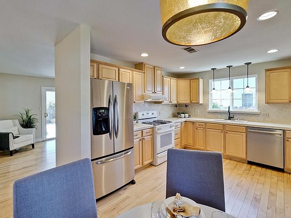 3rd image of 2998 Little Wood Ln