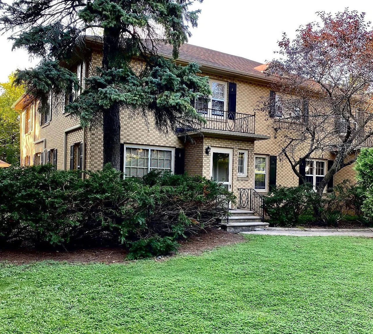 824 S Monroe Ave — Photo 1