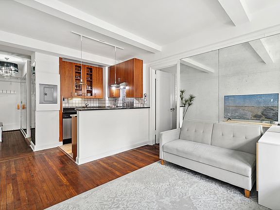 2nd image of 5 Tudor City Pl APT 812