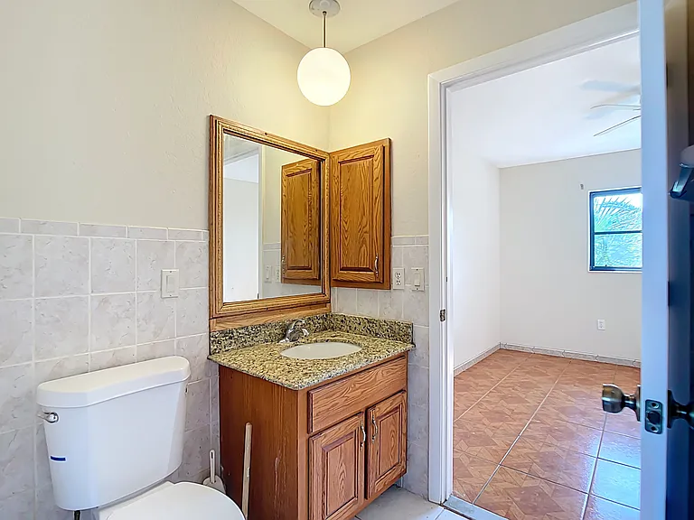 4428 Aladdin Ave — Photo 20