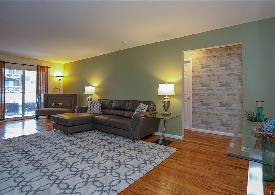 1st image of 16 Brevoort Dr APT 1A