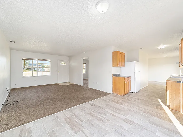 325 Oak Track Crse — Photo 10