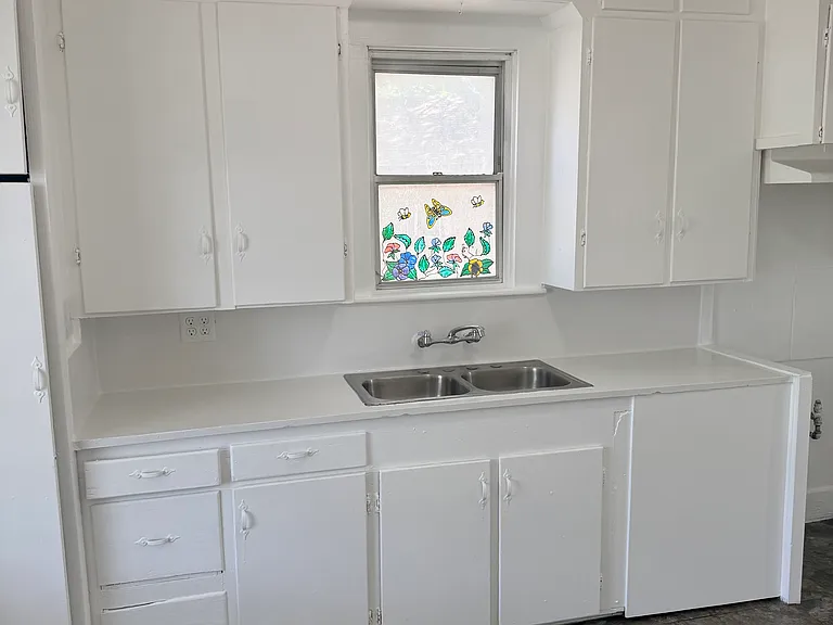 1006 Depot St — Photo 17