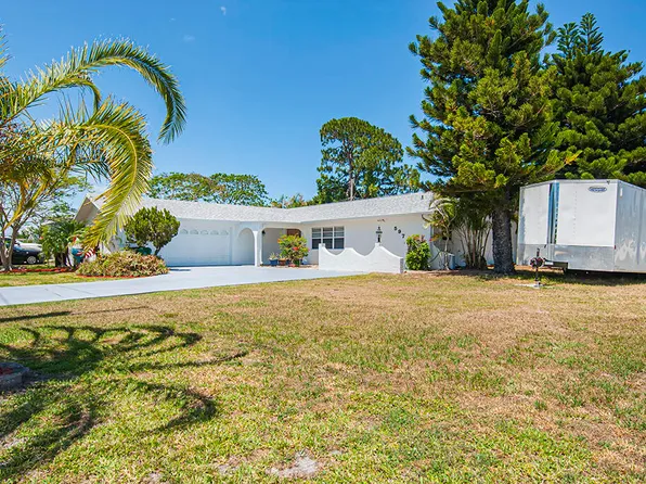 597 SE Floresta Drive, Port St Lucie, FL 34983