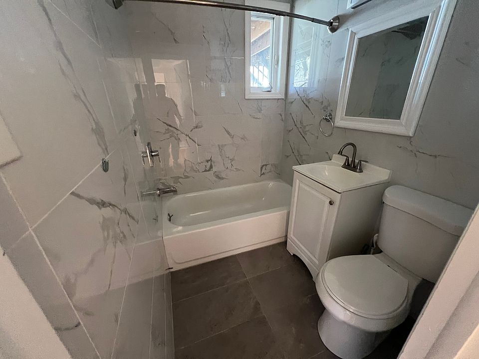 2nd image of 22 Jewett St #3