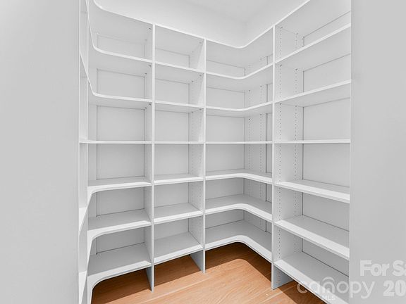 4th image of 101 Sandpiper Dr #19