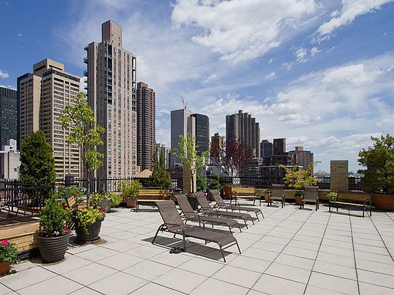 5th image of 139 E 35th St APT 10A