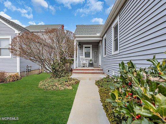 3rd image of 30 Turnberry Cir #125
