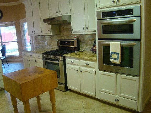 4th image of 5006 Briarpath Dr