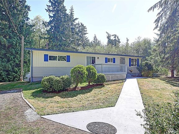 2nd image of 1679 Hemlock Dr