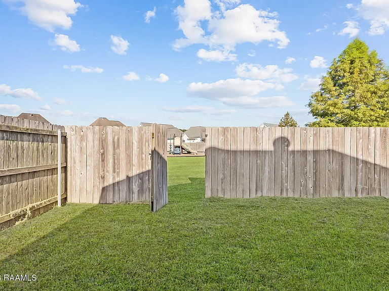 113 Beauchamp Ln — Photo 35