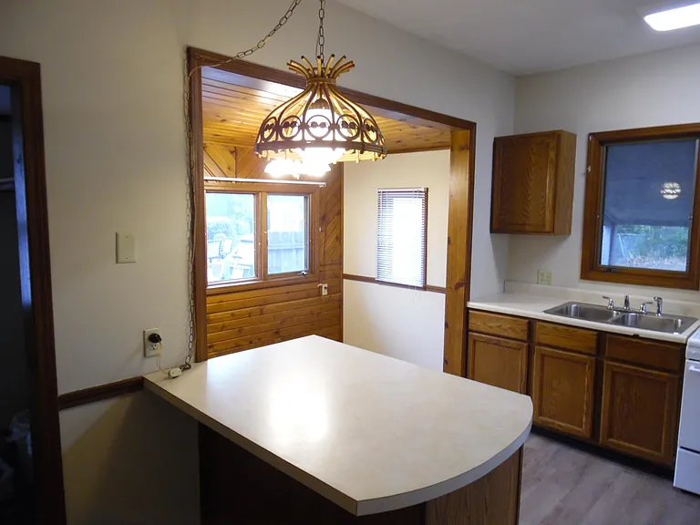 313 E Baker St — Photo 24