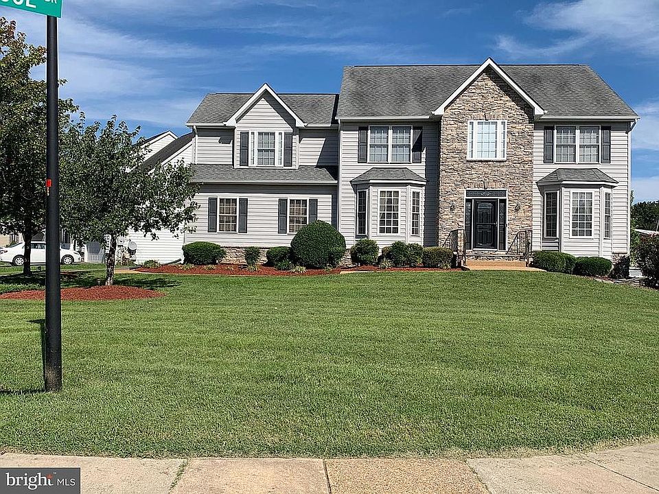 1st image of 9901 Holland Meadows Ct