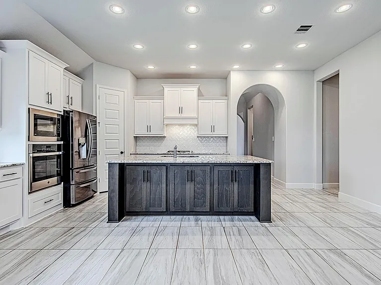 4002 Maple Glen Dr — Photo 12