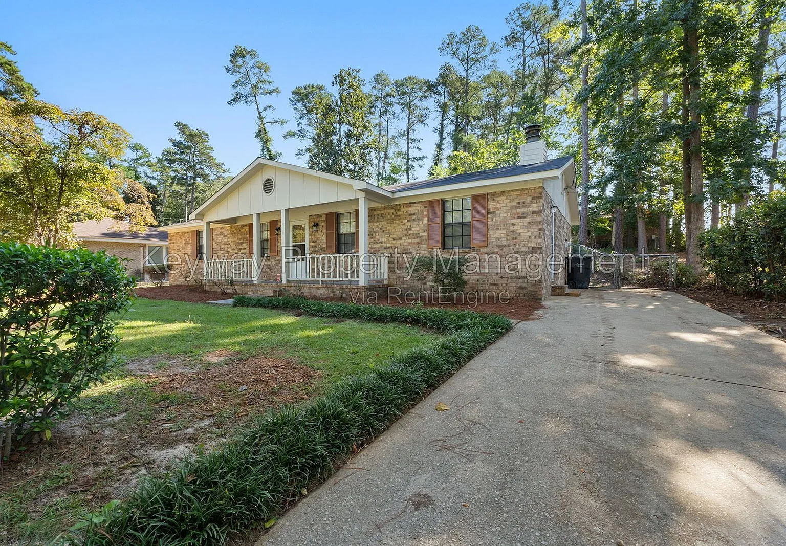 3 bed, 2.0 bath, 1485 sqft, $1,395 — Photo 2