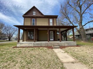 1025 S 2nd St, Arkansas City, KS 67005
