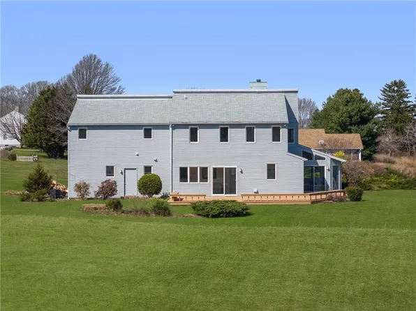 120 Roger Williams Ct, Portsmouth, RI 02871