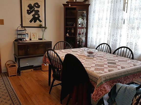 4th image of 1564 E Forest Ave