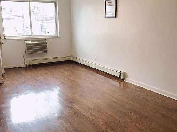 4th image of 109-44 Corona Ave Floor 2