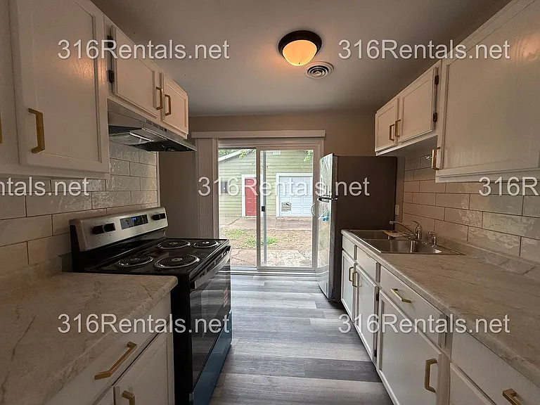 4324 S Dover St — Photo 15