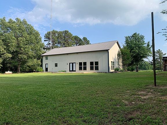 5th image of 2631 County Road 2400