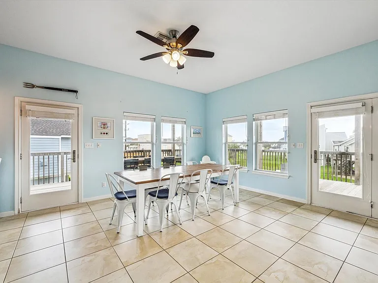 4015 Warchest Ct — Photo 10