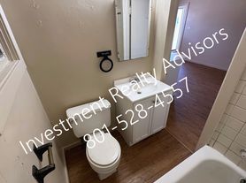 585 N Main St - Tooele, UT