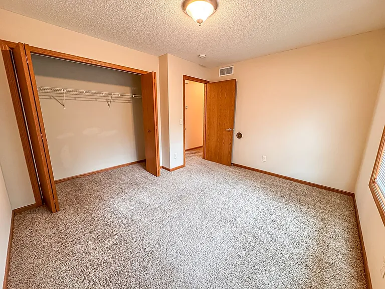 1582B Gunston Dr — Photo 10