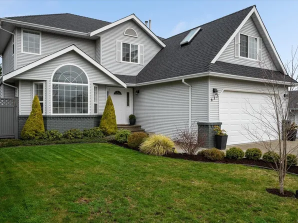 611 Ermineskin Ave, Parksville, BC V9P 2S1