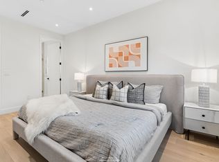 2543 E 2nd Ave, Vancouver, BC V6K1J7