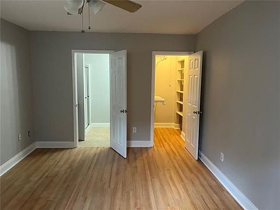 5th image of 222 Alonzo St