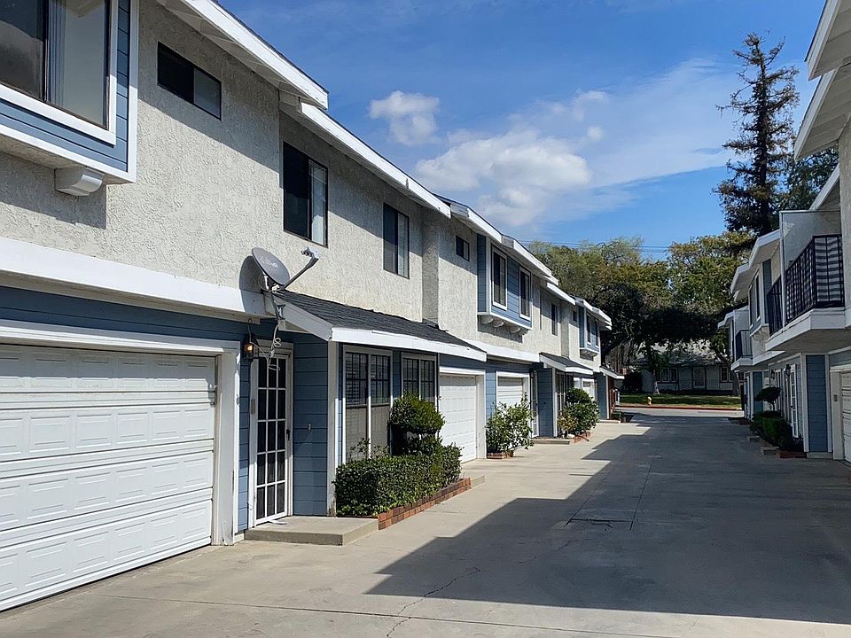 1st image of 203 Violet Ave