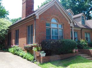 5329 Panda Ln, Memphis, TN 38120