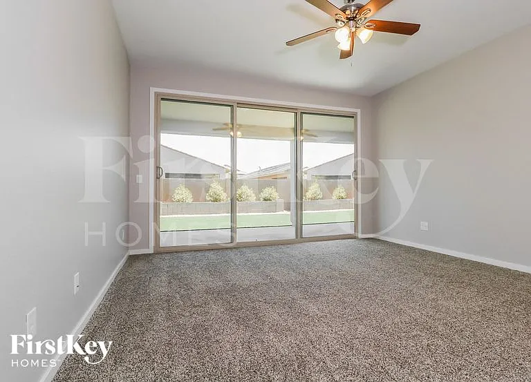 13581 N 141st Ln — Photo 3