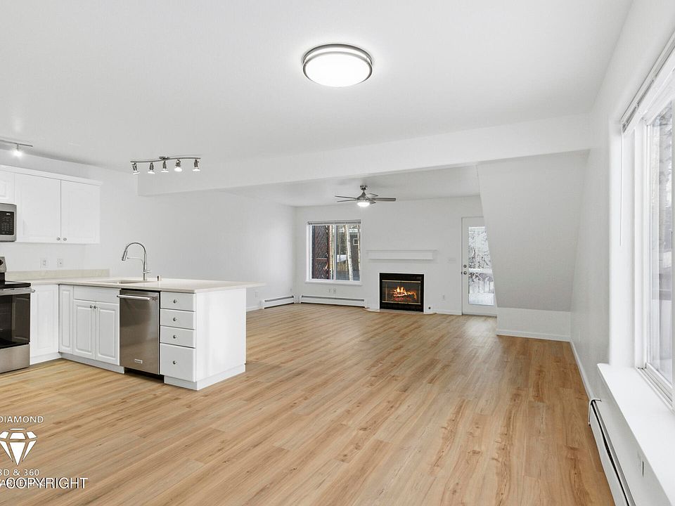 1st image of 17023 Riddell St