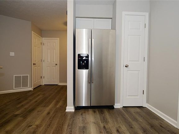 5th image of 9470 Sandpiper East Dr