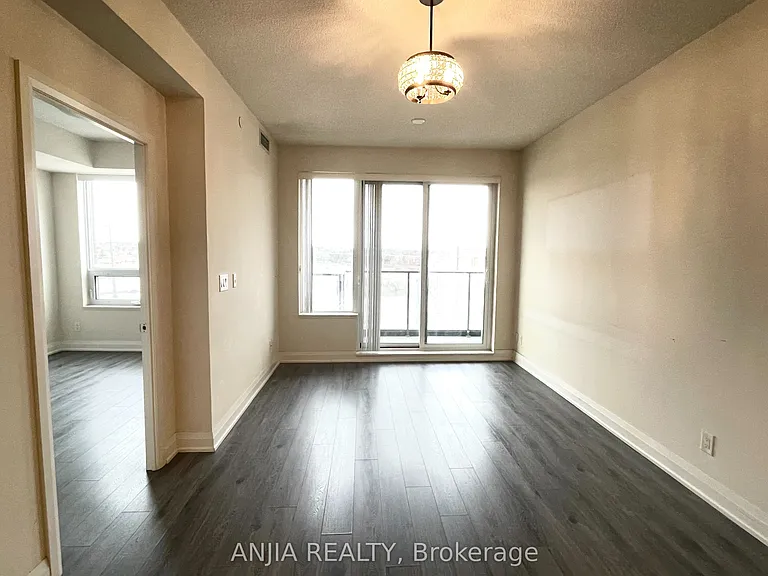 28 Uptown Dr #615 — Photo 4