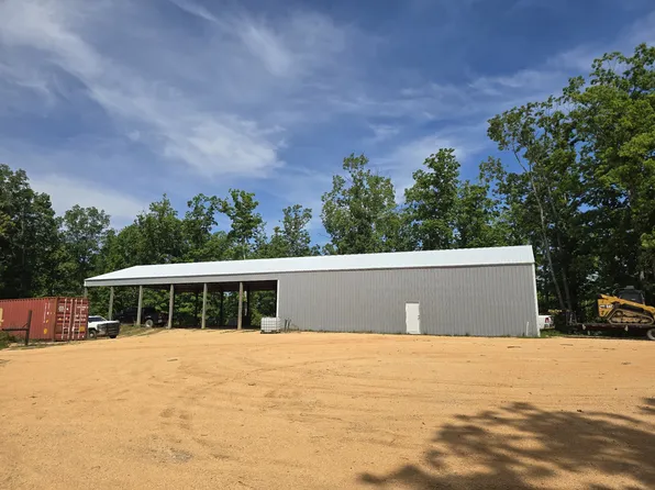 7712 Highway 13 S, Linden, TN 37096