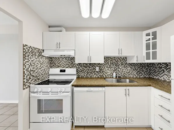 145 Hillcrest Ave, Mississauga, ON