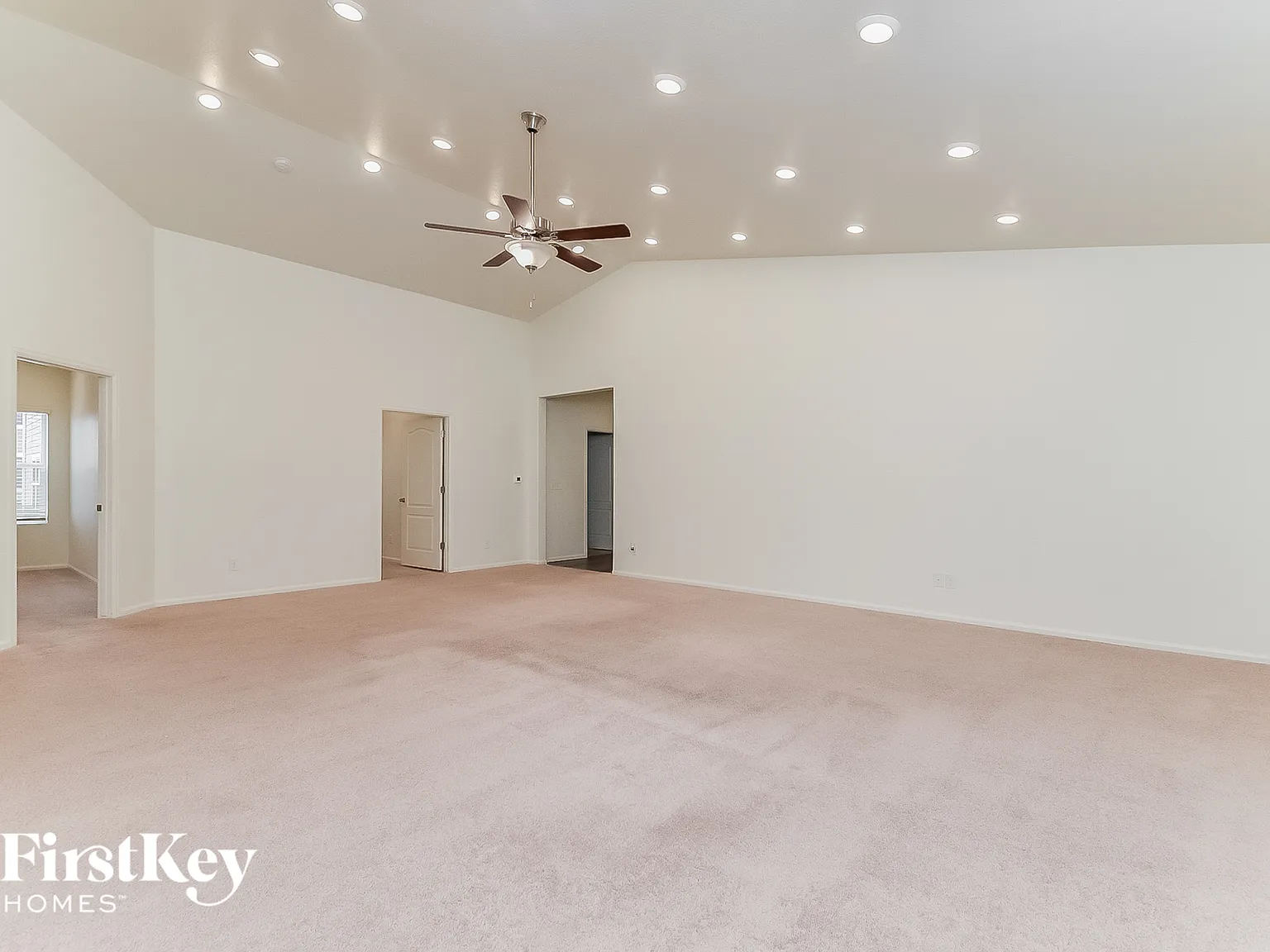 3 bed, 2.0 bath, 2030 sqft, $2,360 — Photo 2