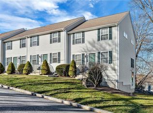 13 Central St UNIT 7, Lincoln, RI 02865