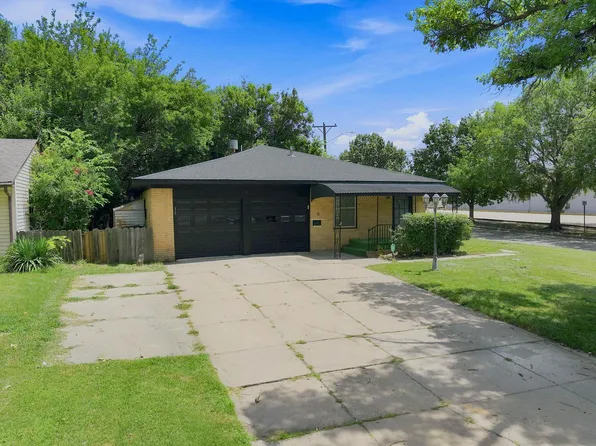 1502 Kenmar St, Wichita, KS 67208