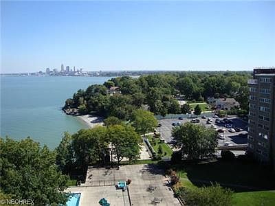 4th image of 11820 Edgewater Dr APT 723