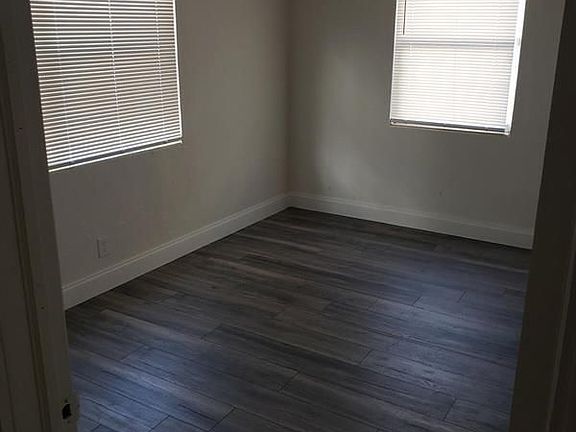 3rd image of 815 4th St APT 1