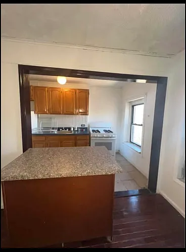 73 Hart St #2 Photo 1